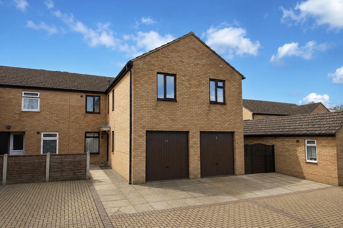 Carlina Place, Conniburrow, Milton Keynes, MK14