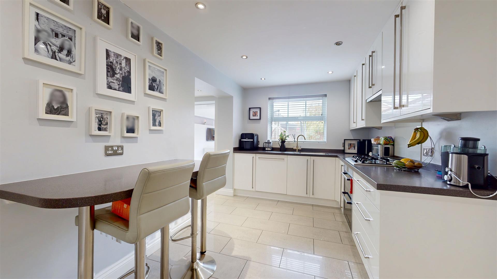 Leary Crescent, Newport Pagnell, MK16 - Image 6
