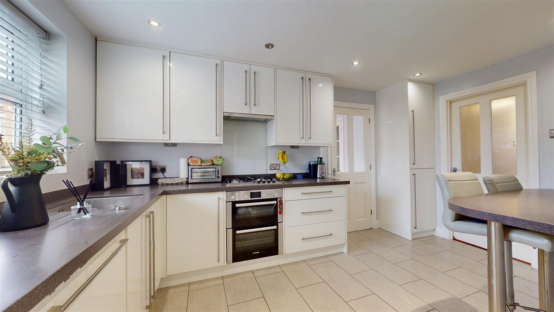 Leary Crescent, Newport Pagnell, MK16 - Image 7