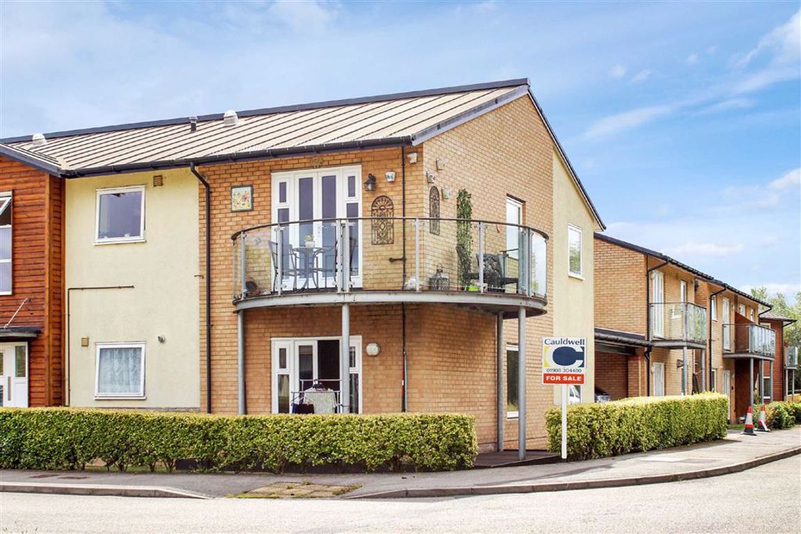 Property in Ferry Meadow Close, Milton Keynes, MK10 9QY