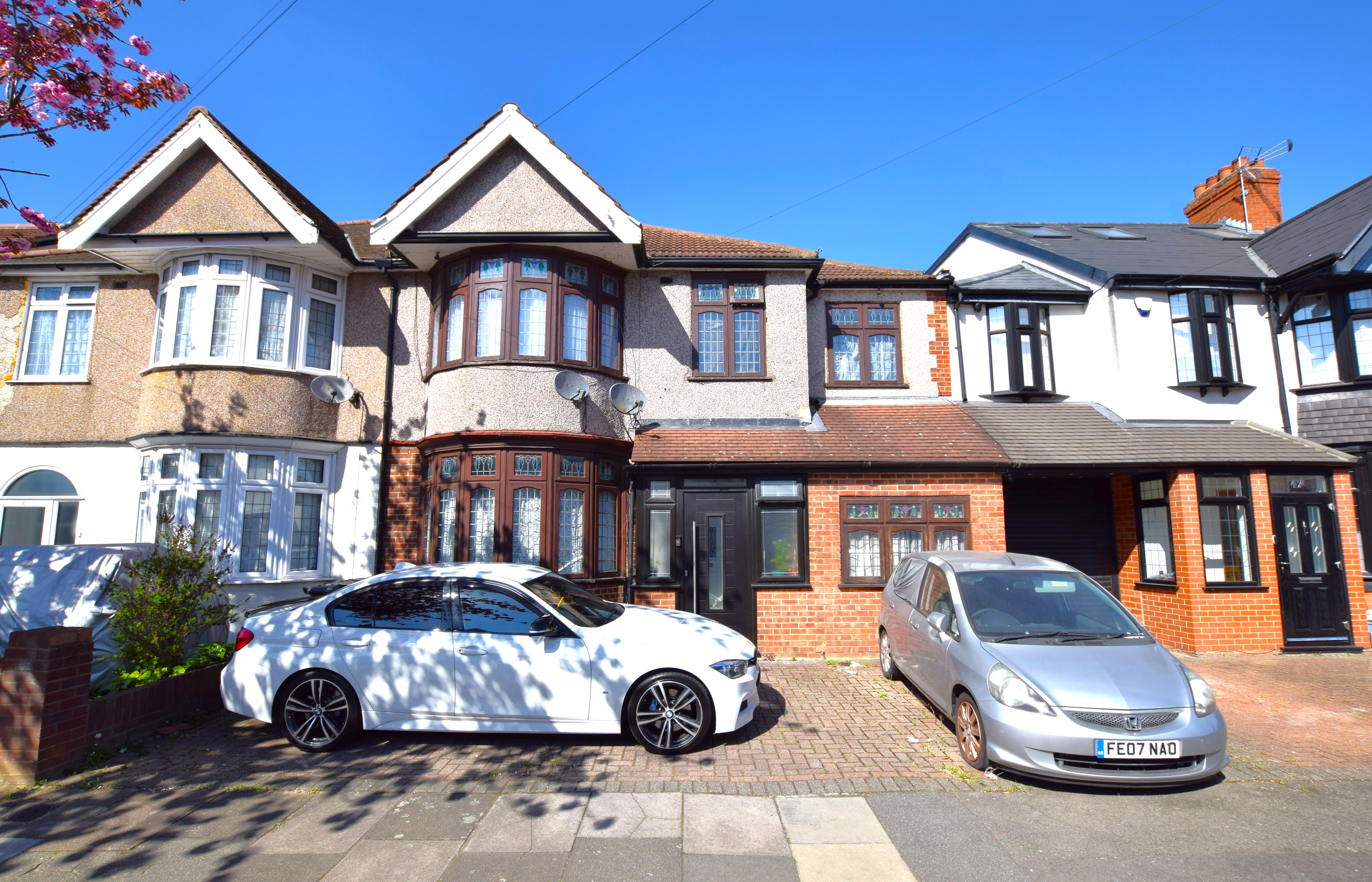 45, Dawlish Drive, Ilford, IG3 9EE
