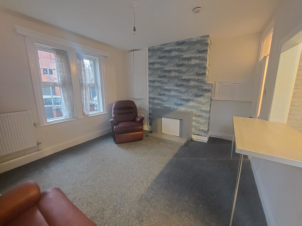 Lawn Road, DONCASTER, DN1