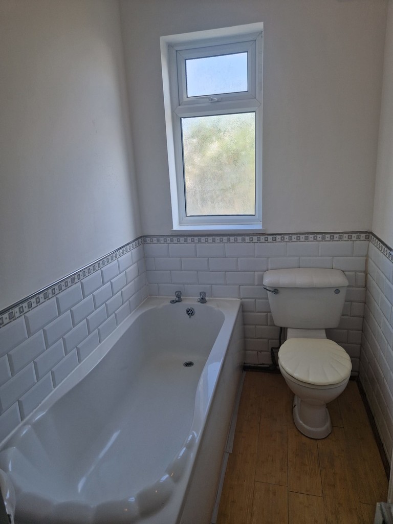 Rowms Lane, SWINTON, S64