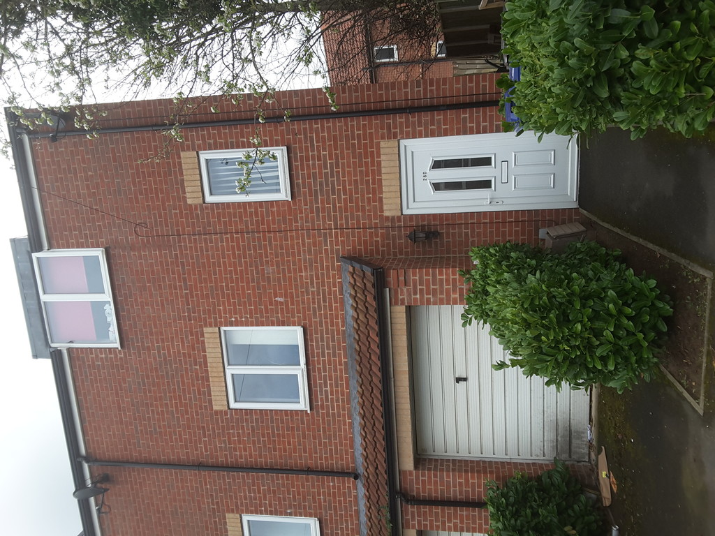Hazel Avenue, AUCKLEY, DN9