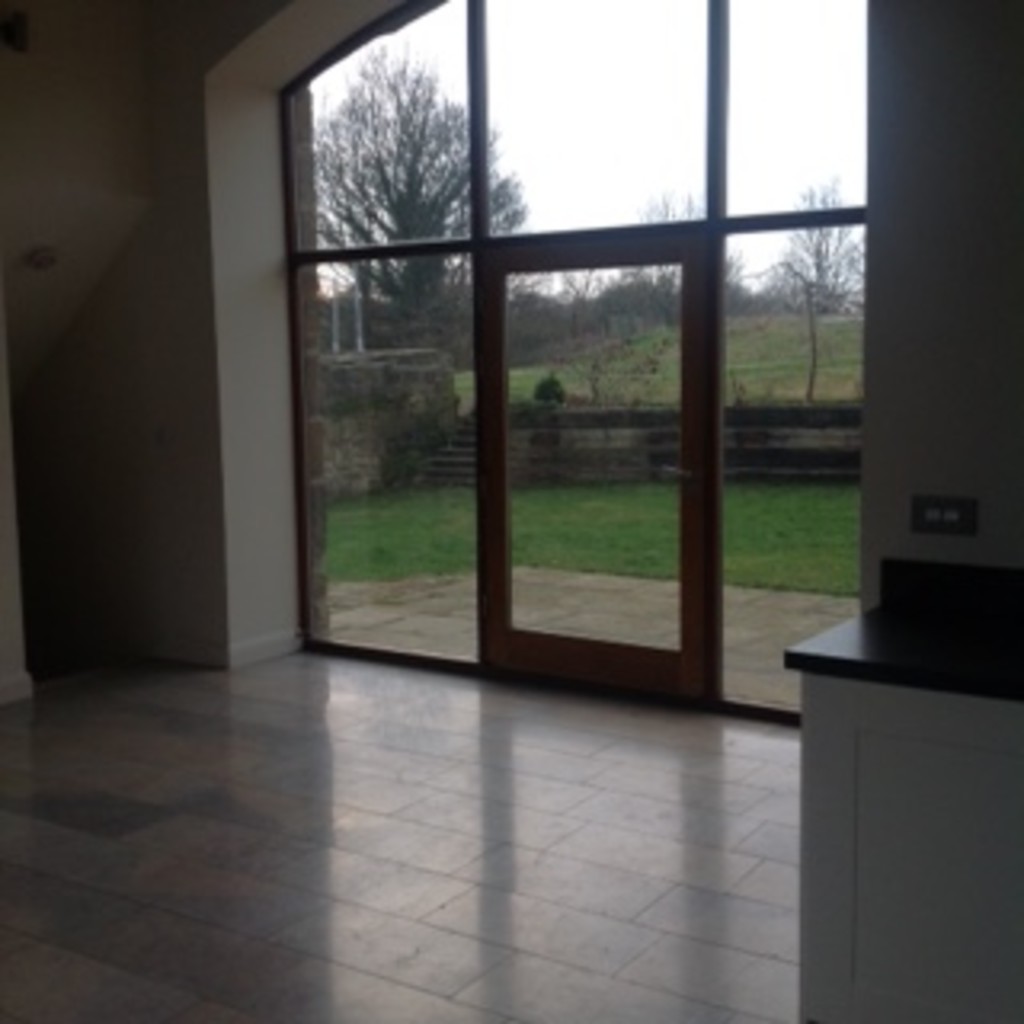 Kilnhurst Road, HOOTON ROBERTS, S65