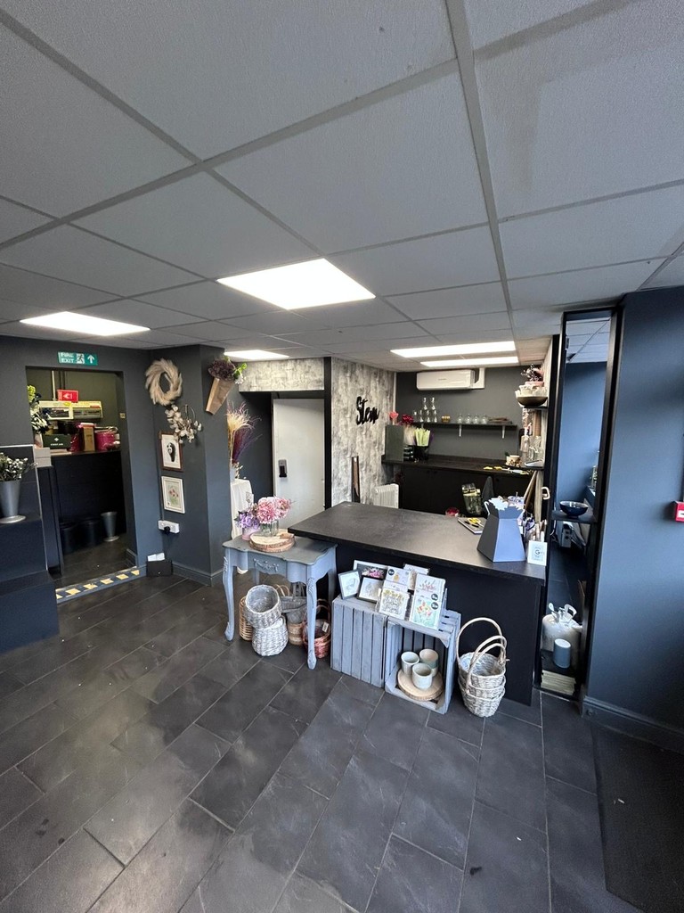 Queen Marys Road, NEW ROSSINGTON, DN11