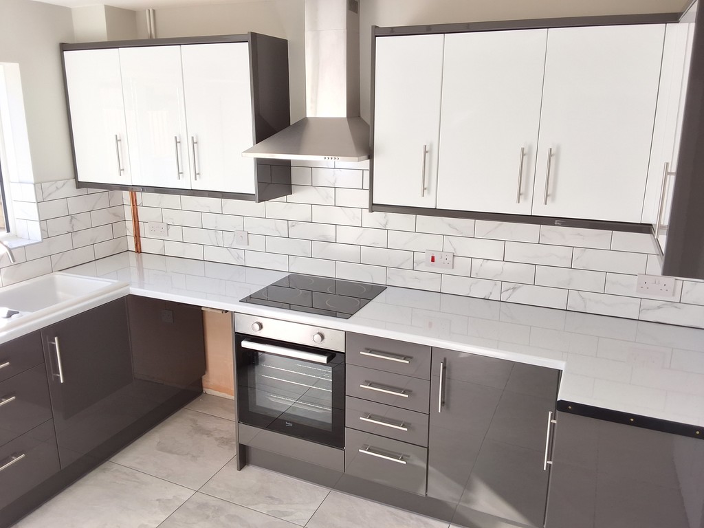 Beechfield Road, Doncaster, DN7