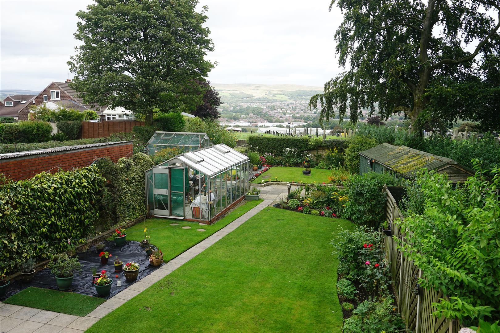 Property in Manchester Road, Blackrod, Bolton, Lancashire, BL6 5BD