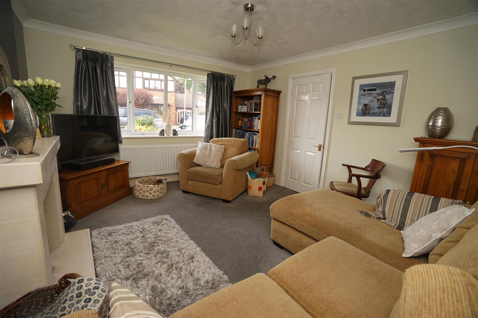 Property in Avonhead Close, Horwich, Bolton, Lancashire, BL6 5QD