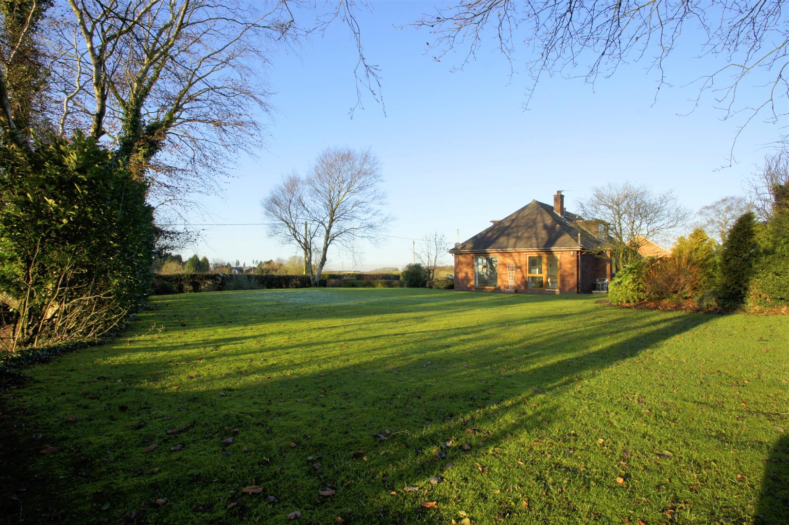 Property in Little Scotland, Blackrod, Bolton, Lancashire, BL6 5LW