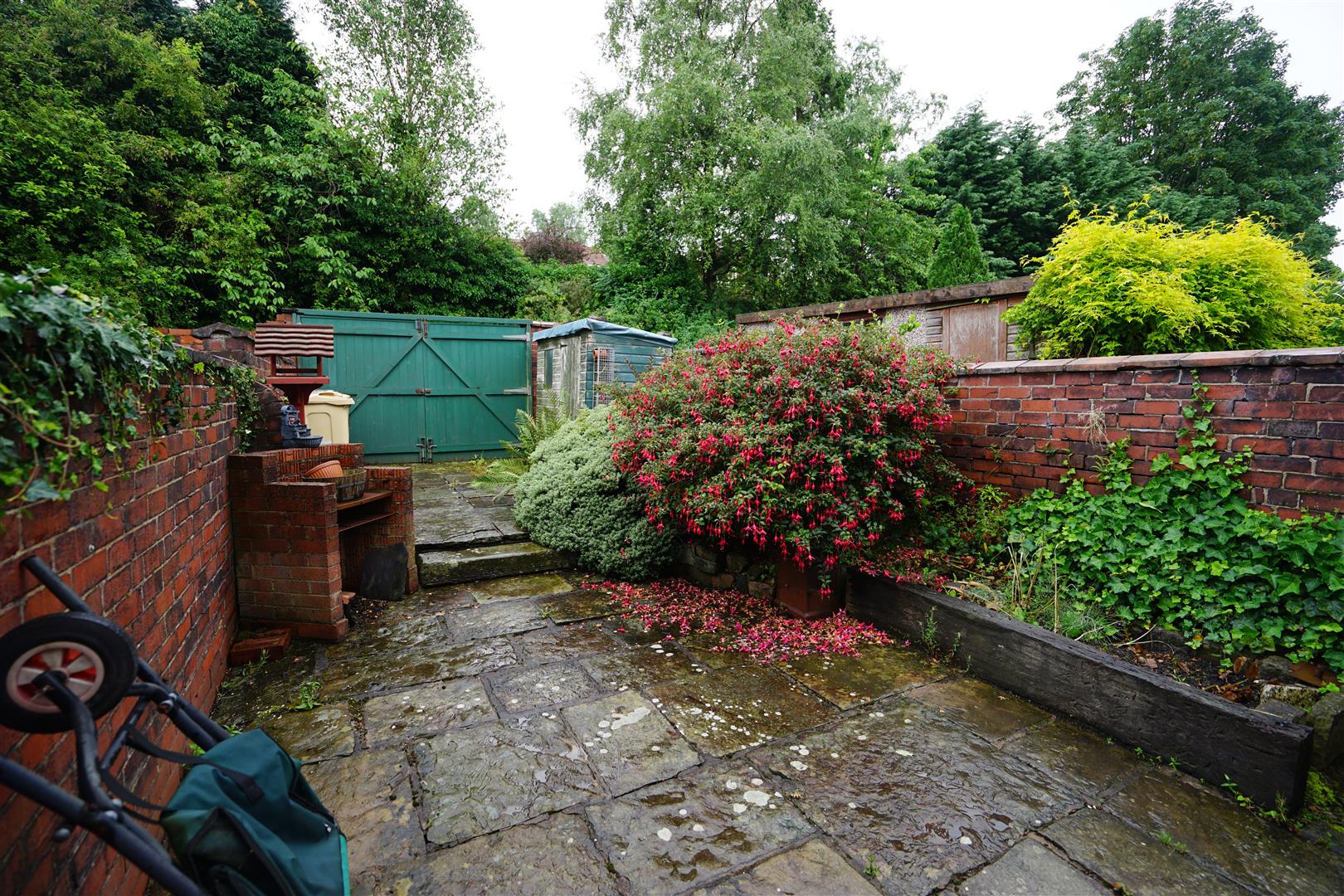 Property in Heaton Road, Lostock, Bolton, Lancashire, BL6 4EE