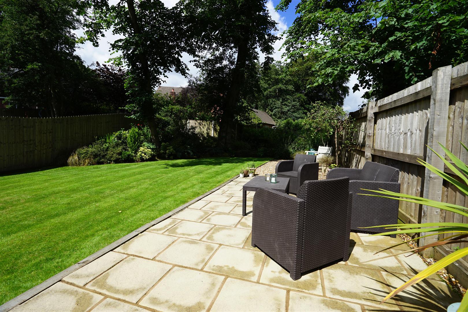 Property in Clevelands Drive, Heaton, Bolton, Lancashire, BL1 5GJ