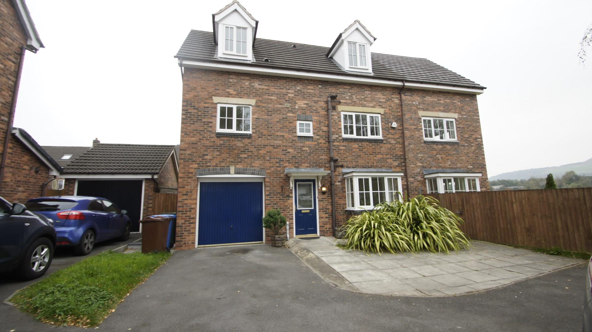 Property in Owsten Court, Horwich, Bolton, Greater Manchester, BL6 5HL