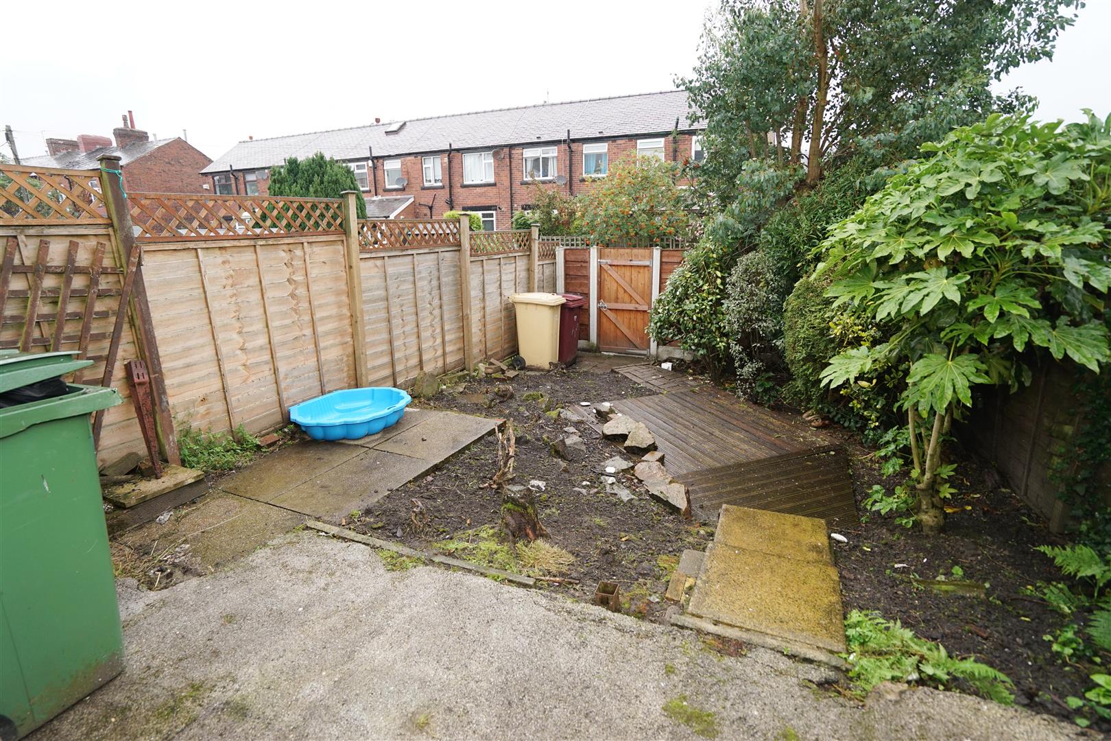 Property in Catherine Street East, Horwich, Bolton, Greater Manchester, BL6 7JZ