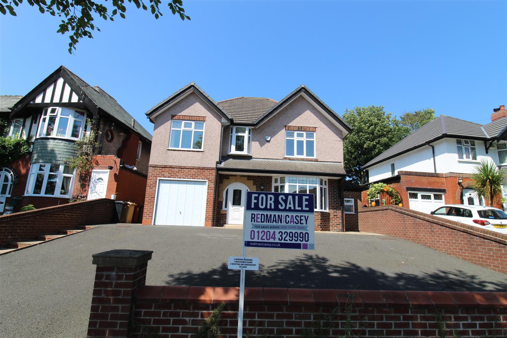 Property in Lever Park Avenue, Horwich, Bolton, Lancashire, BL6 7LF