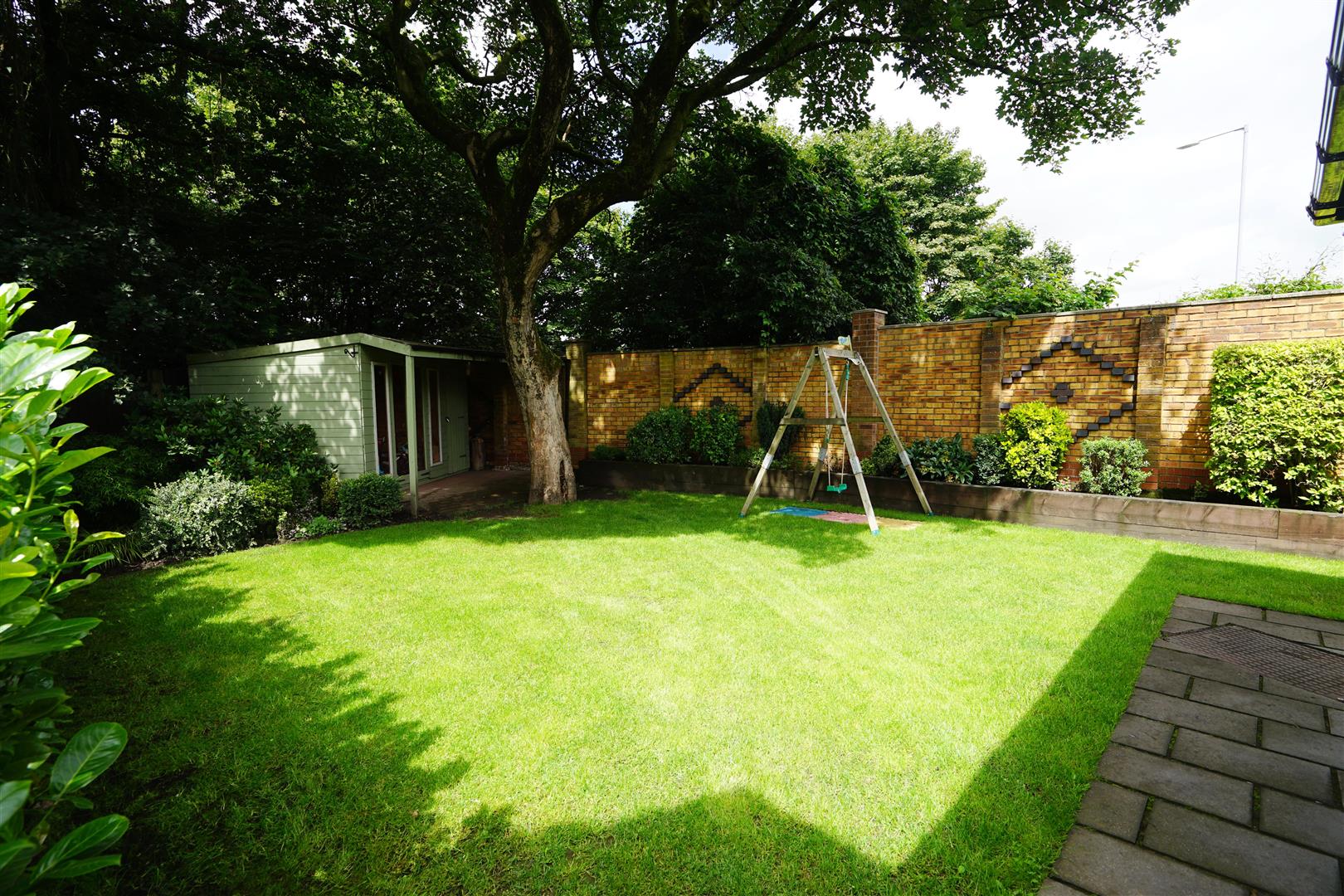 Property in Avonhead Close, Horwich, Bolton, Lancashire, BL6 5QD