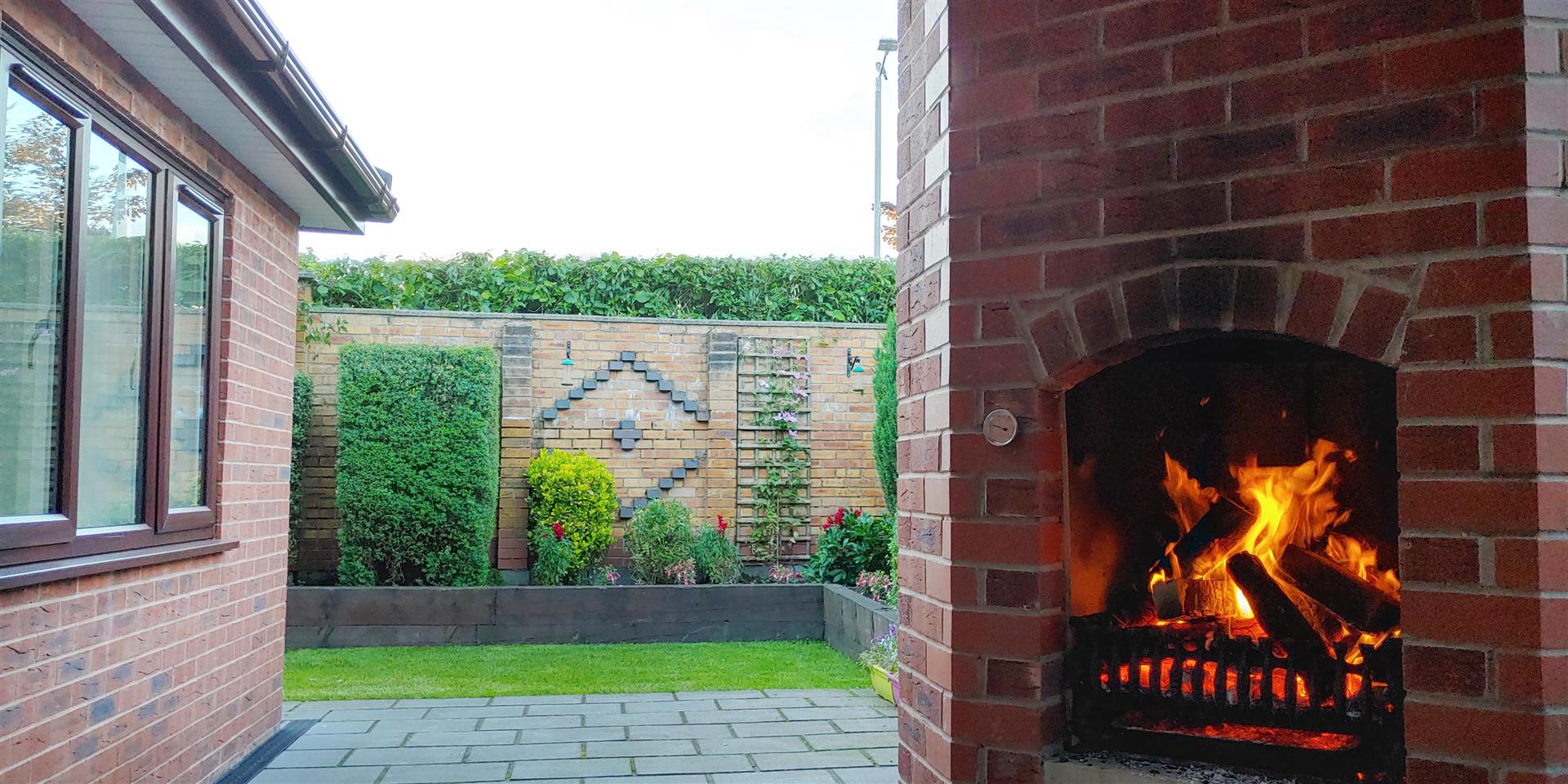 Property in Avonhead Close, Horwich, Bolton, Lancashire, BL6 5QD