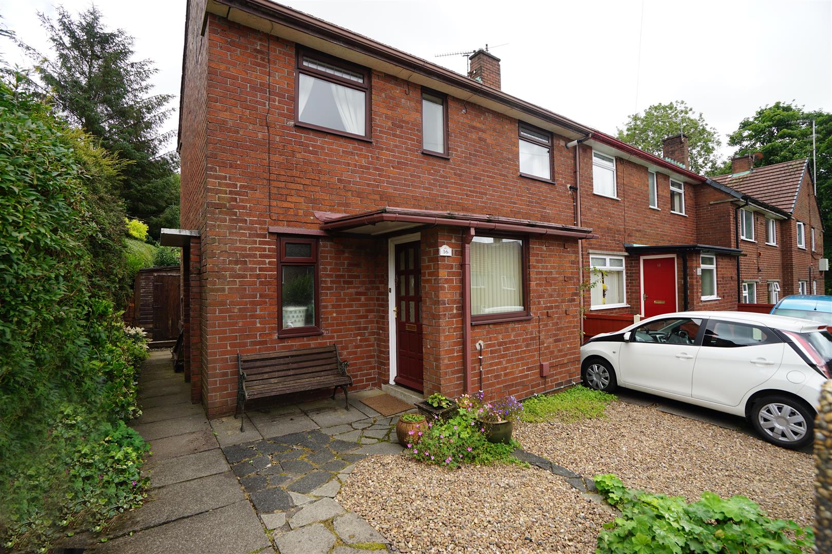 Property in Hopwood Avenue, Horwich, Bolton, Lancashire, BL6 7HA