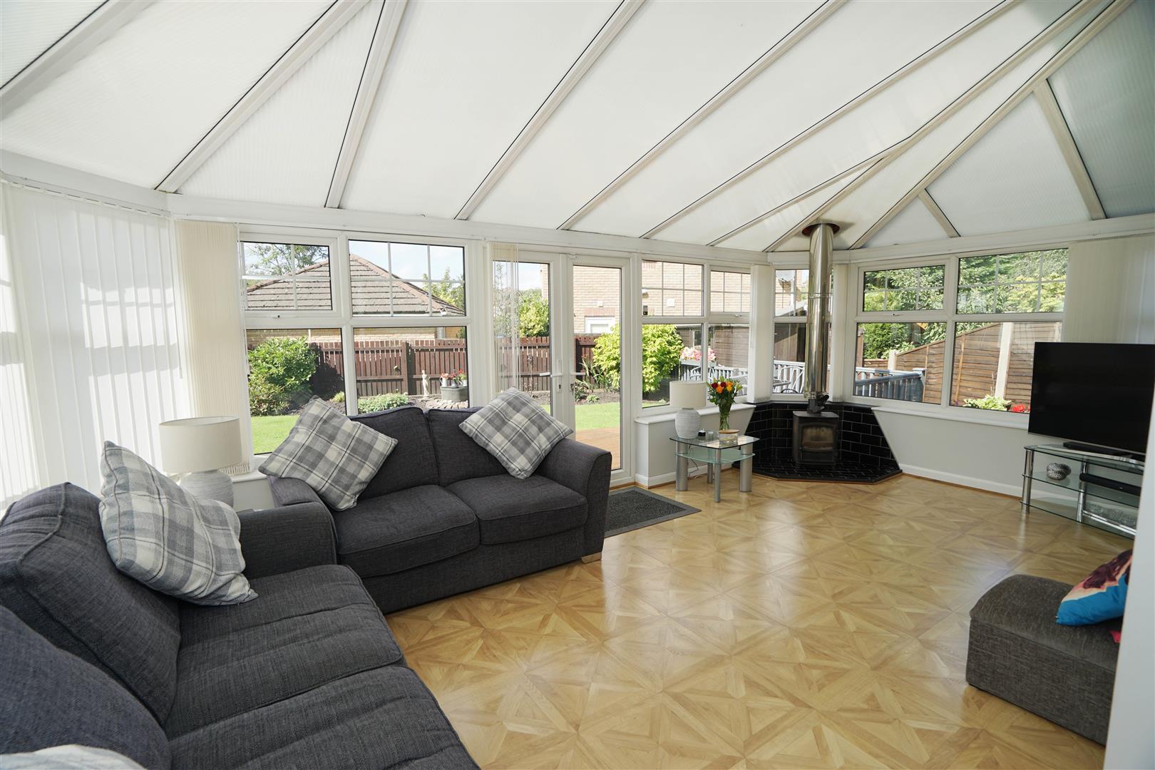 Property in Rotherhead Close, Horwich, Bolton, Lancashire, BL6 5UG