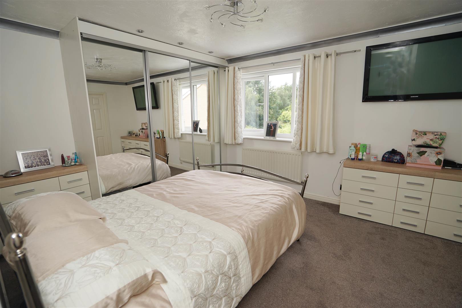 Property in Rotherhead Close, Horwich, Bolton, Lancashire, BL6 5UG