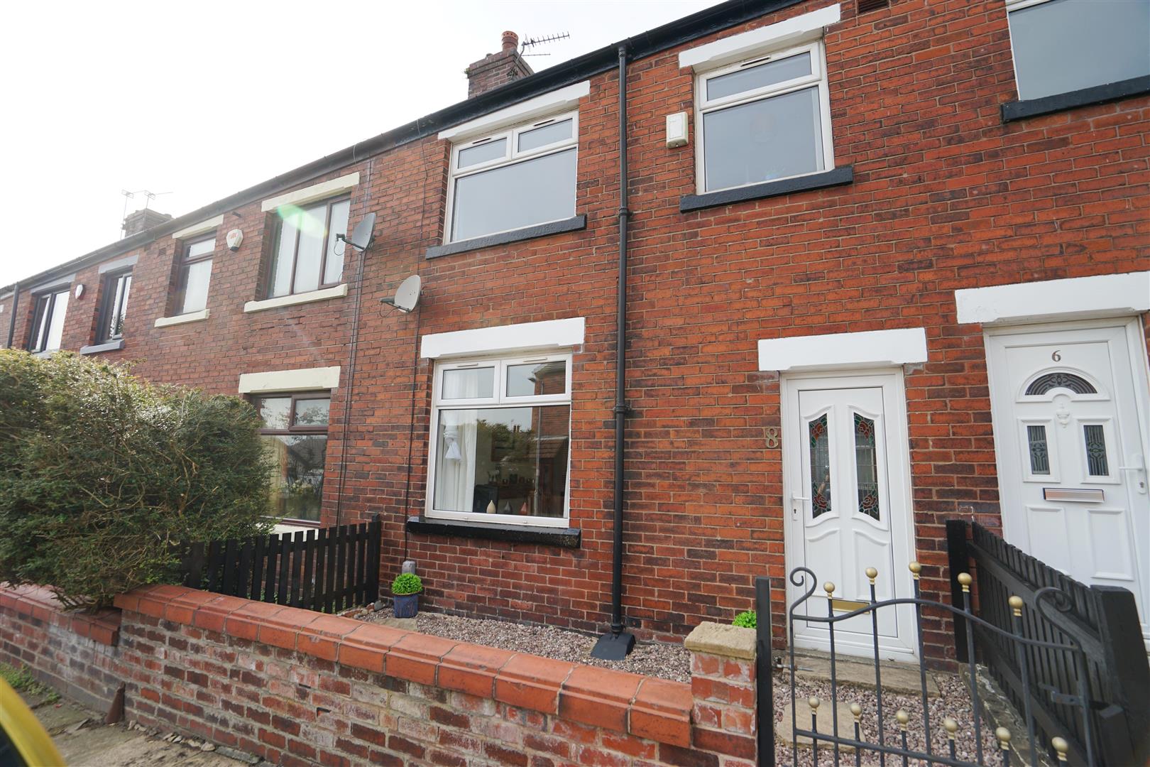 Property in Knowsley Grove, Horwich, Bolton, Lancashire, BL6 6EZ