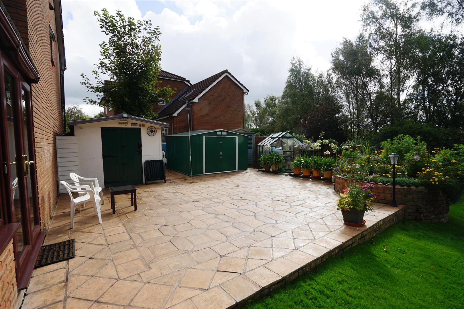 Property in Cotswold Drive, Horwich, Bolton, Lancashire, BL6 7DE