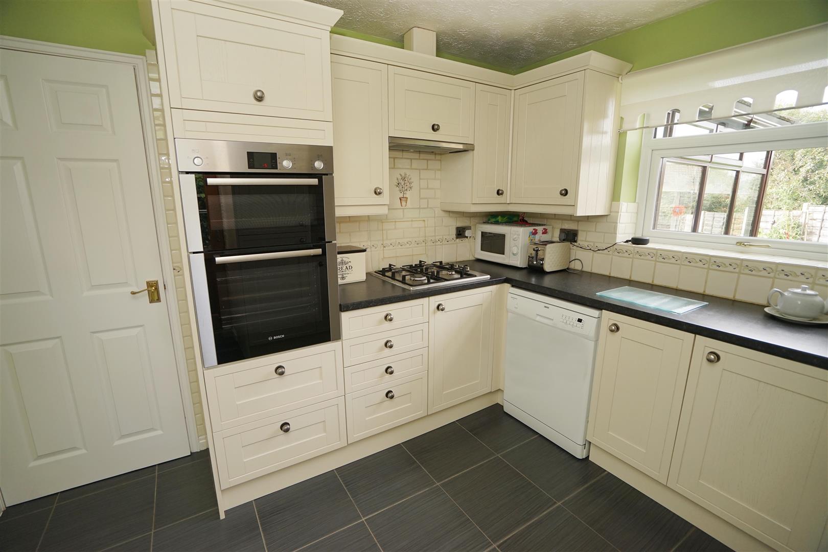 Property in Cotswold Drive, Horwich, Bolton, Lancashire, BL6 7DE