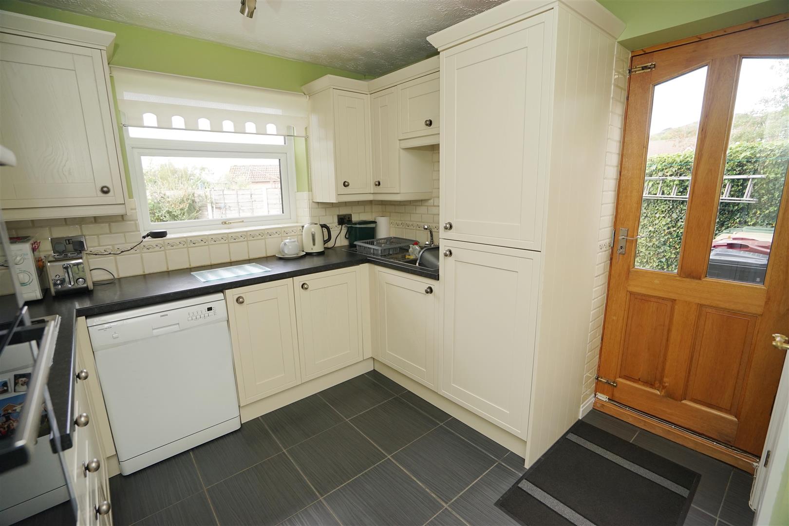 Property in Cotswold Drive, Horwich, Bolton, Lancashire, BL6 7DE