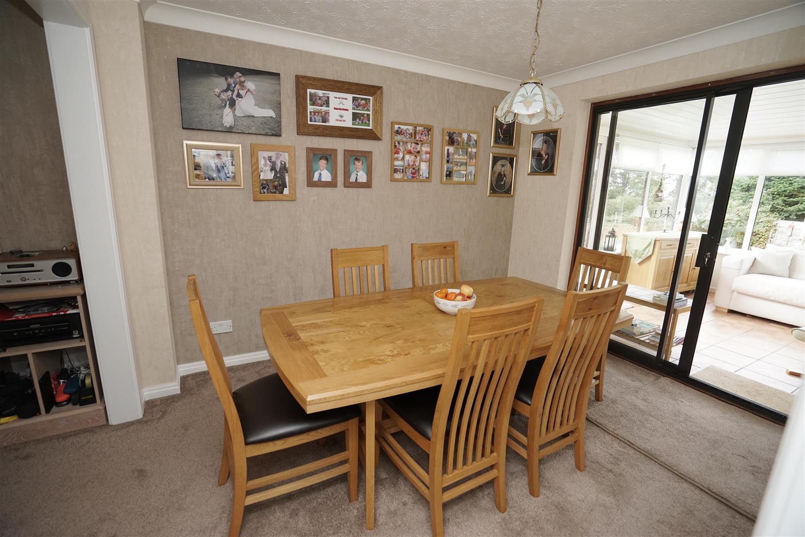 Property in Cotswold Drive, Horwich, Bolton, Lancashire, BL6 7DE