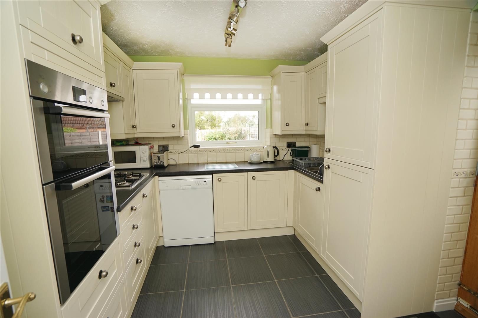 Property in Cotswold Drive, Horwich, Bolton, Lancashire, BL6 7DE