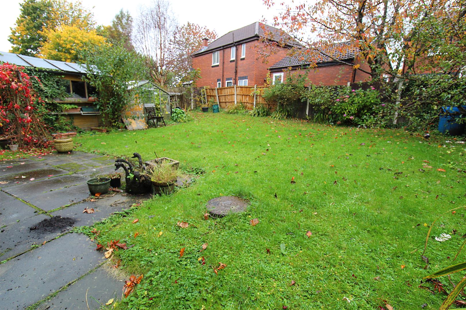 Property in Gresley Avenue, Horwich, Bolton, Lancashire, BL6 5TQ