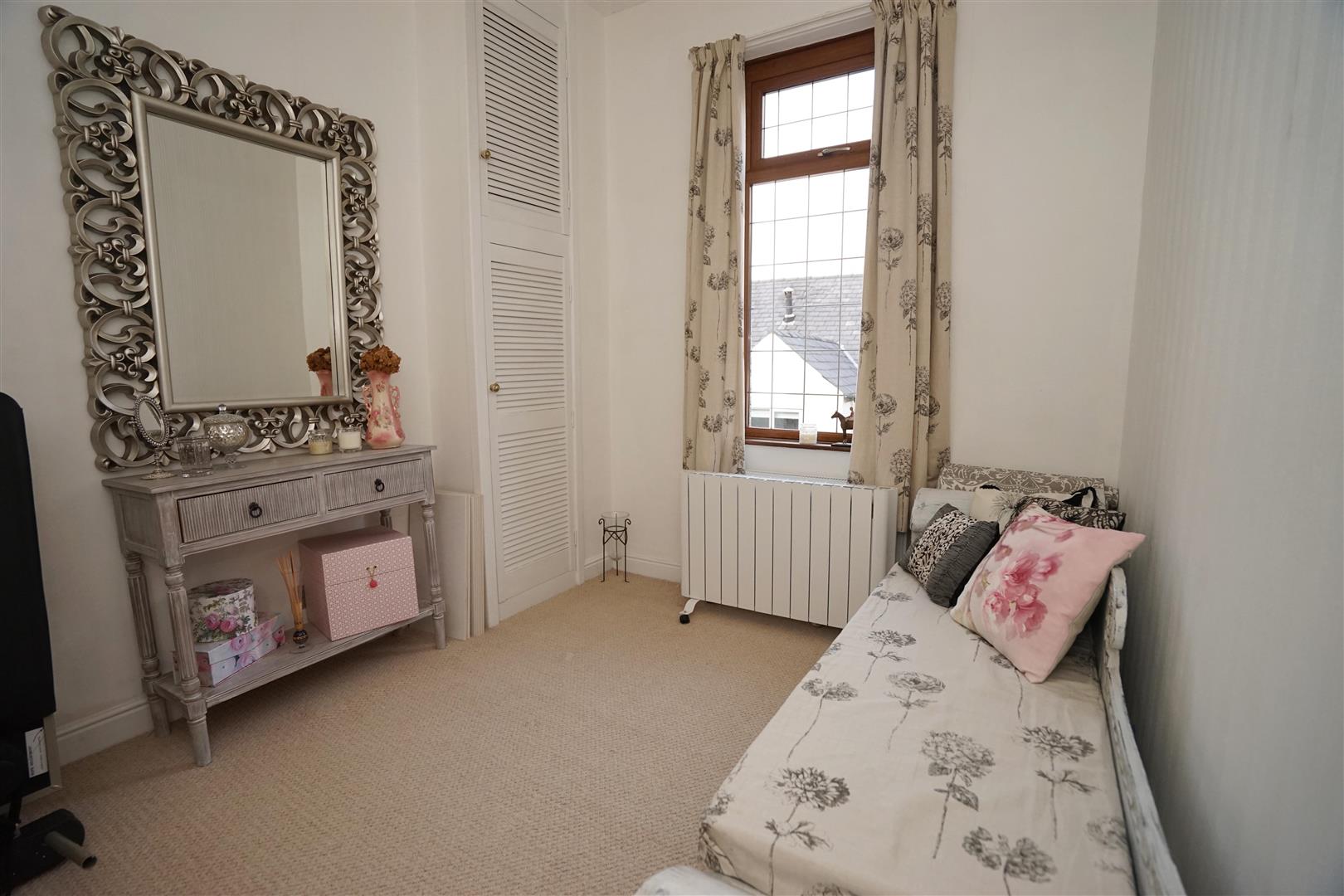 Property in Mill Lane, Horwich, Bolton, Lancashire, BL6 6AT