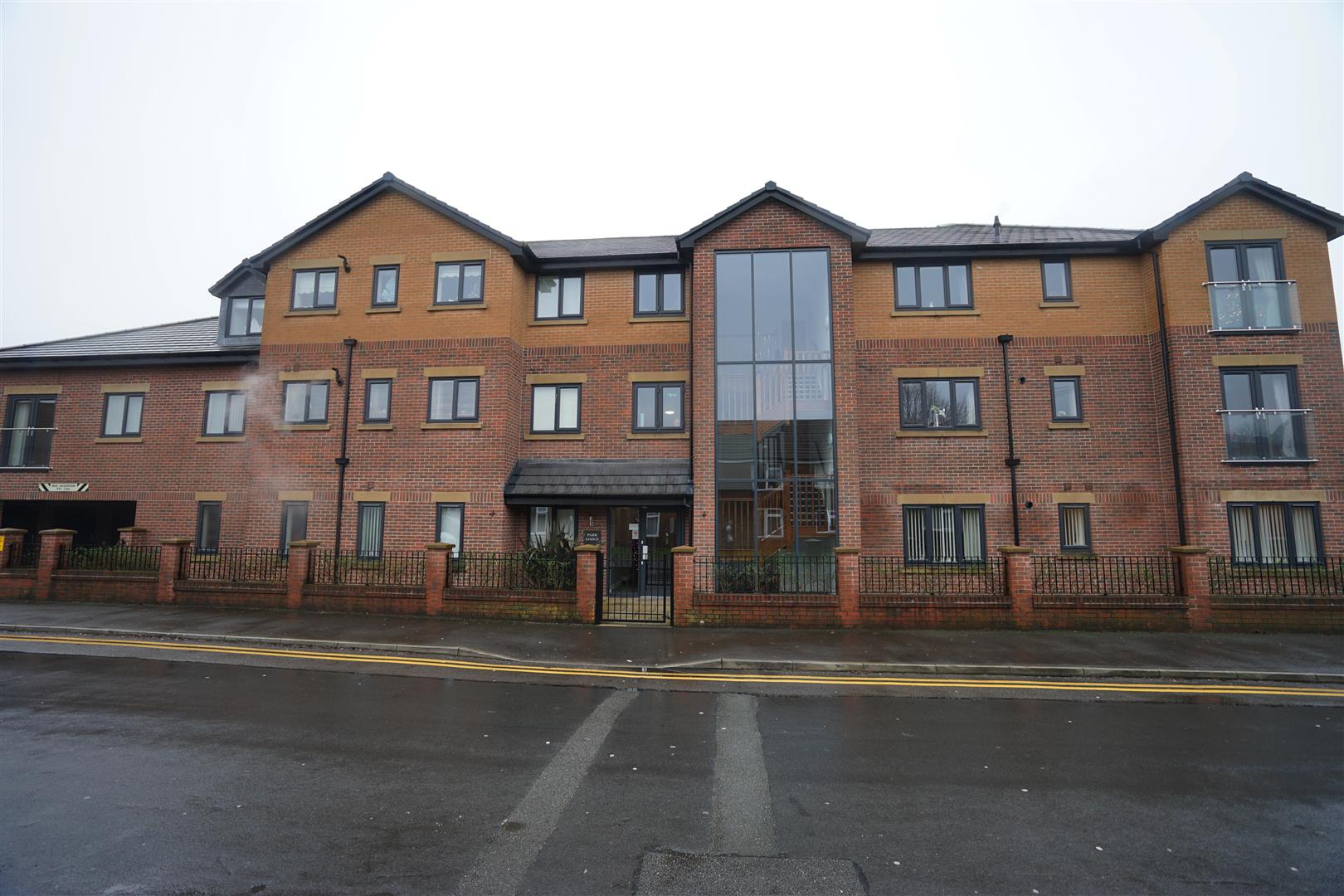 Property in Rutherford Drive, Over Hulton, Bolton, BL5 1EB