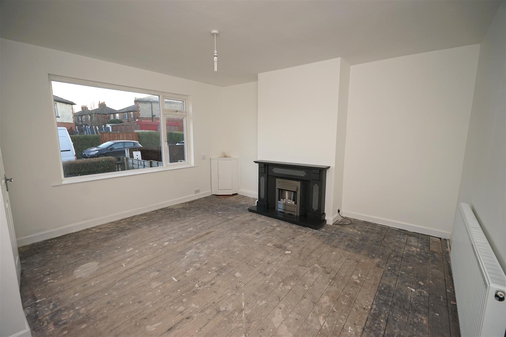 Property in Lupin Avenue, Farnworth, Bolton, Lancashire, BL4 0EP