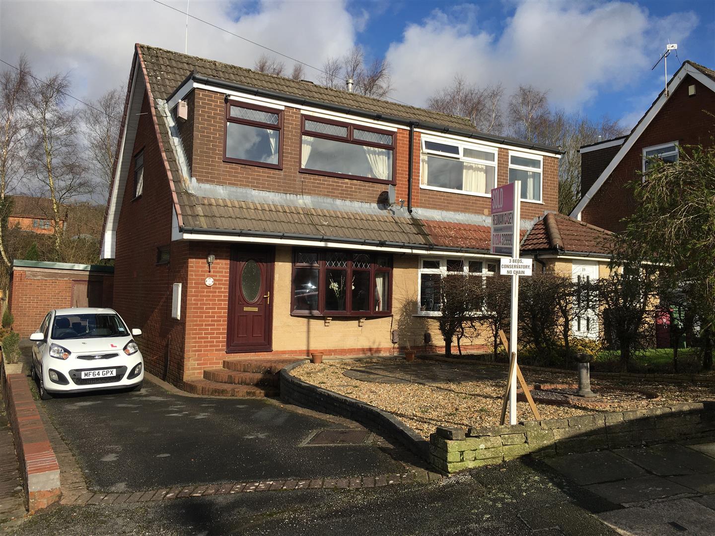 Property in Cotswold Drive, Horwich, Bolton, Lancashire, BL6 7DE