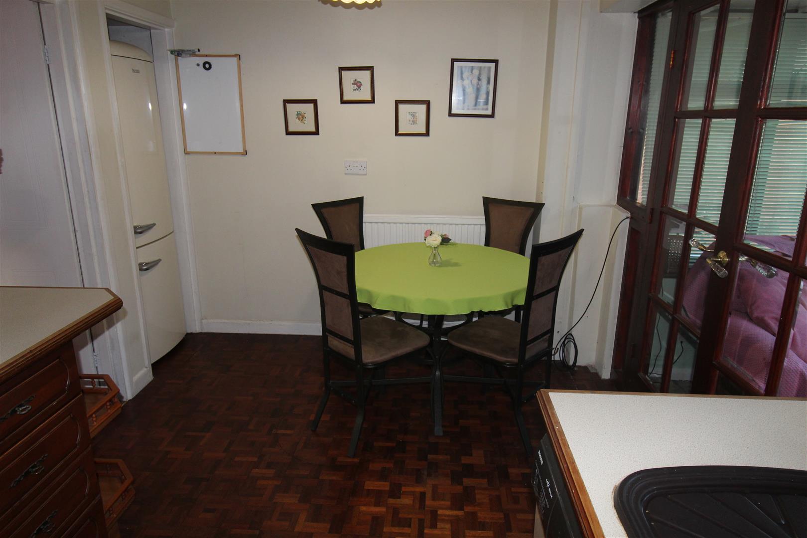 Property in Cotswold Drive, Horwich, Bolton, Lancashire, BL6 7DE