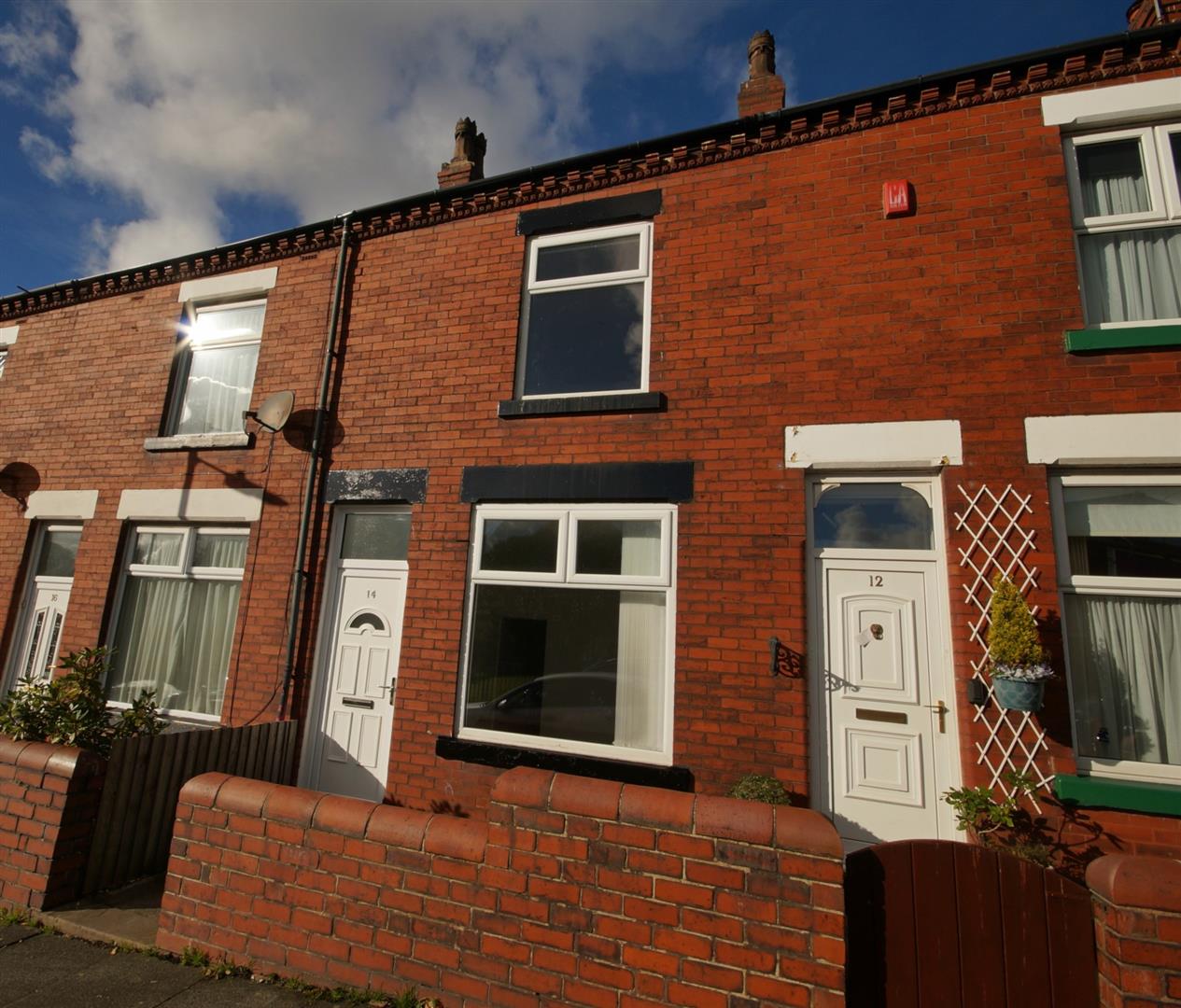 Carlton Grove, Horwich, Bolton, BL6,  6HE