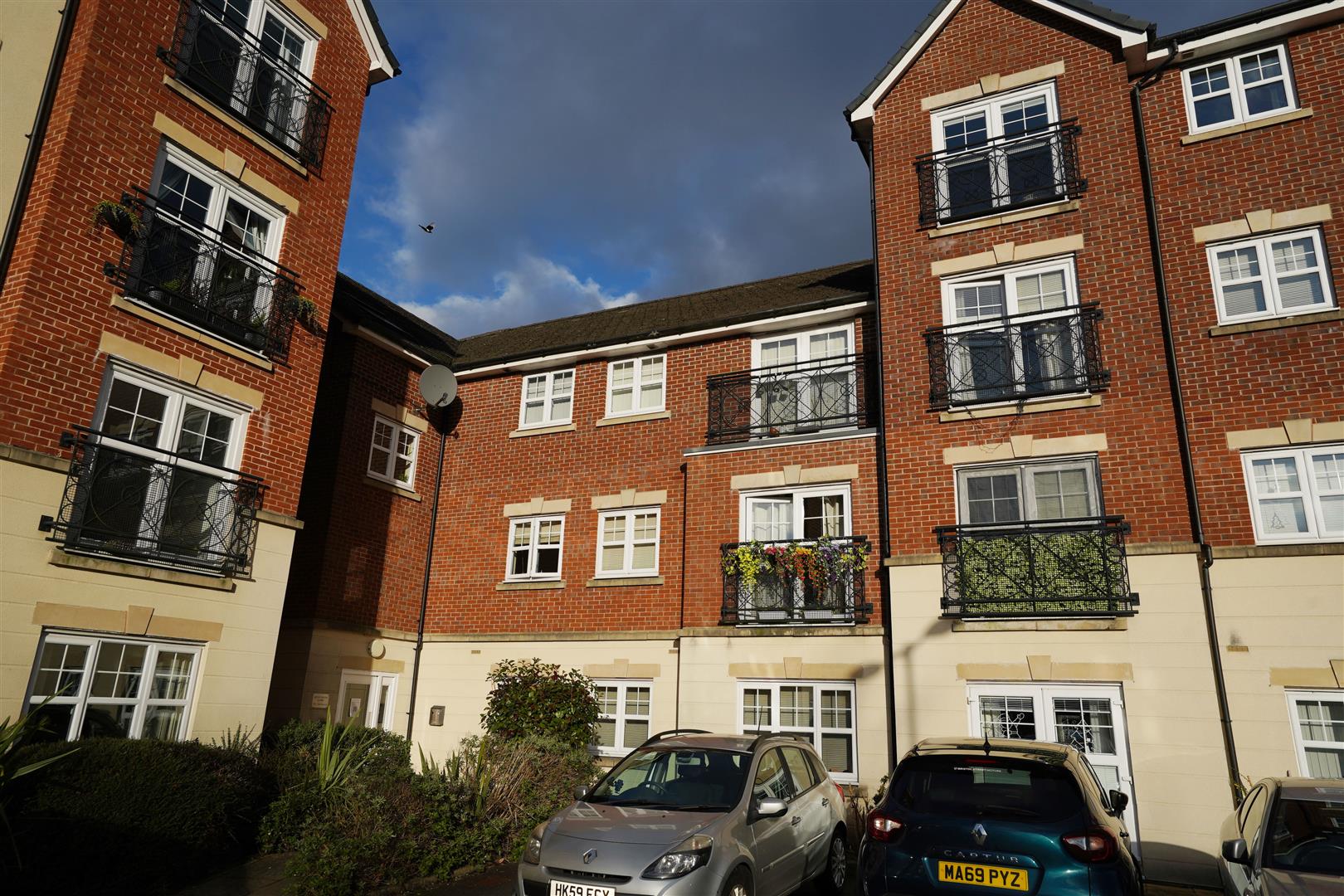 Astley Brook Close, Bolton, BL1,  8SP