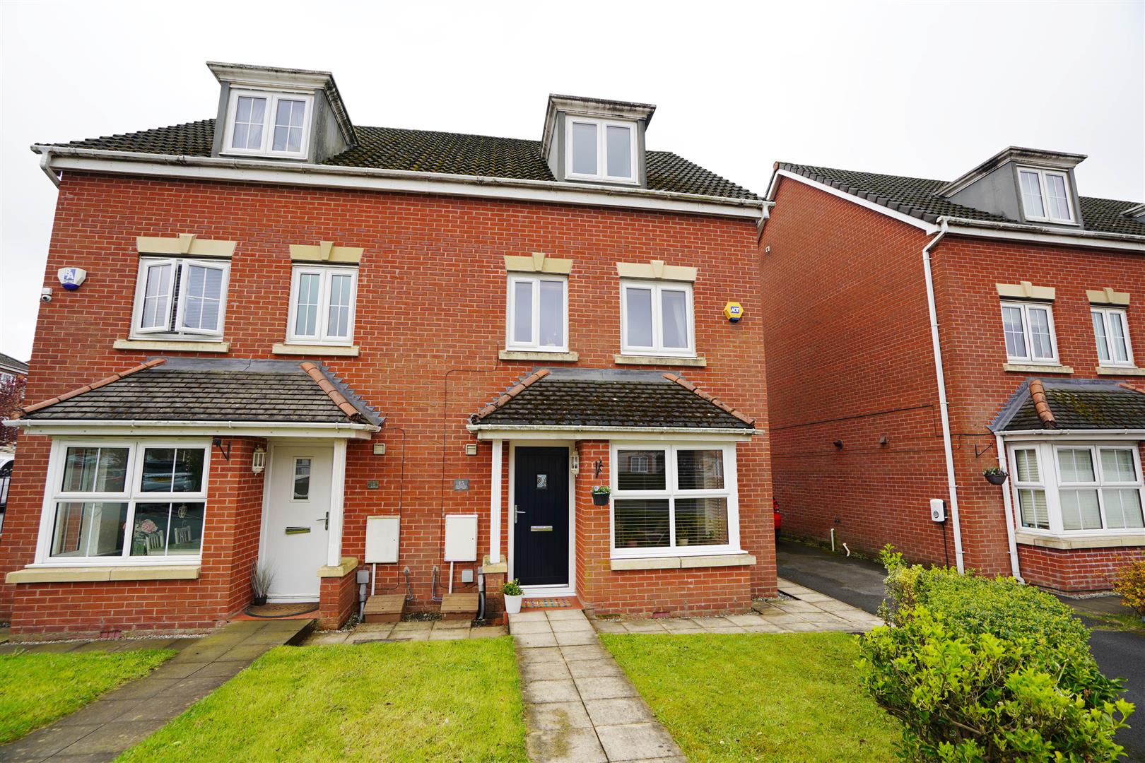 Hazel Pear Close, Horwich, Bolton, BL6,  5GS