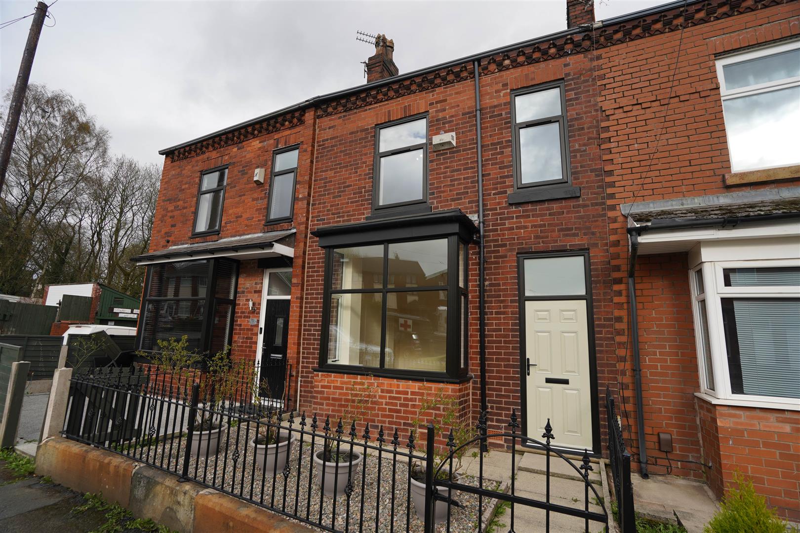 Ivy Road, Smithills, Bolton, BL1,  6DJ