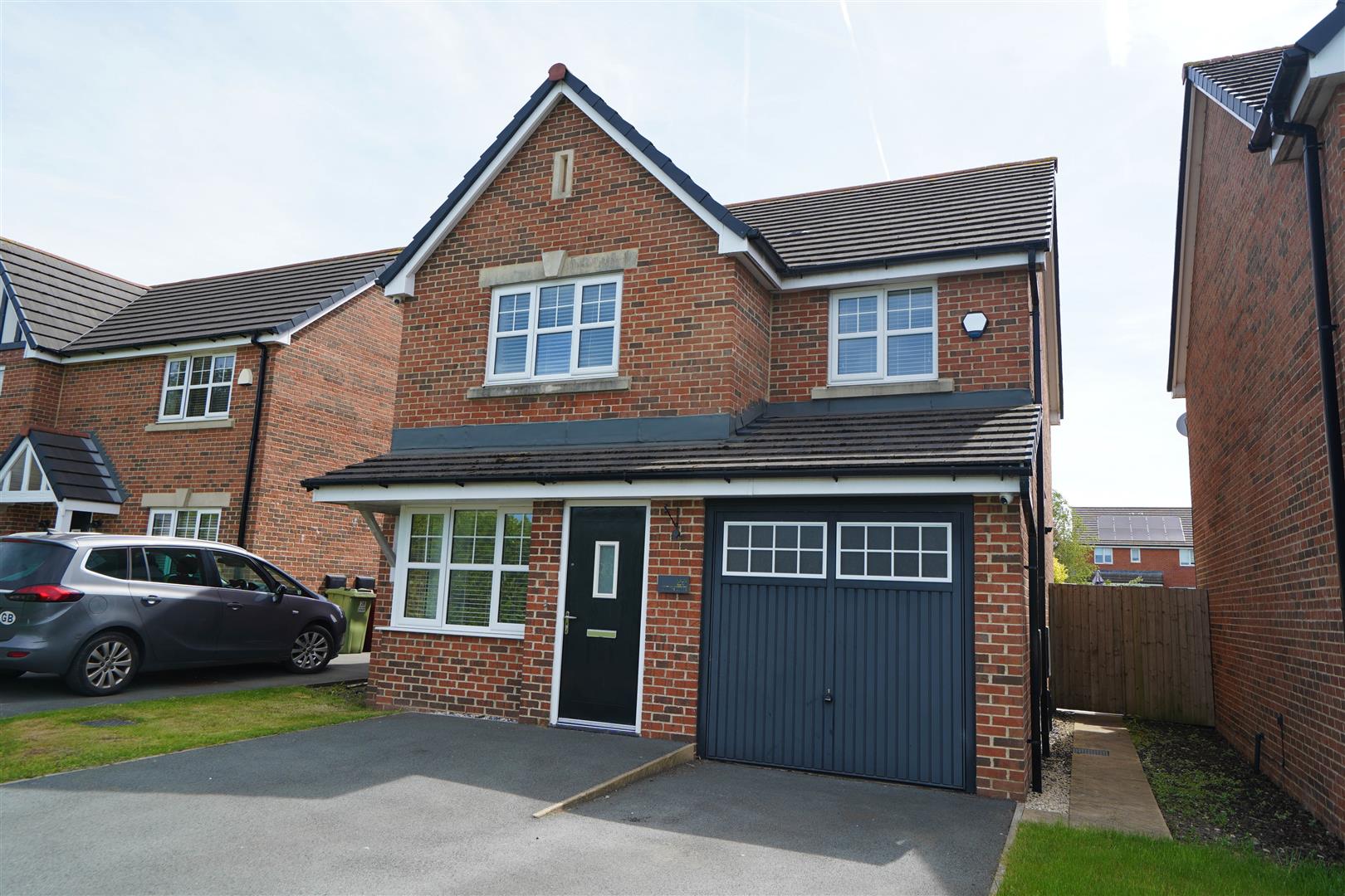 Kenmore Close, Blackrod, Bolton, BL6,  5UW
