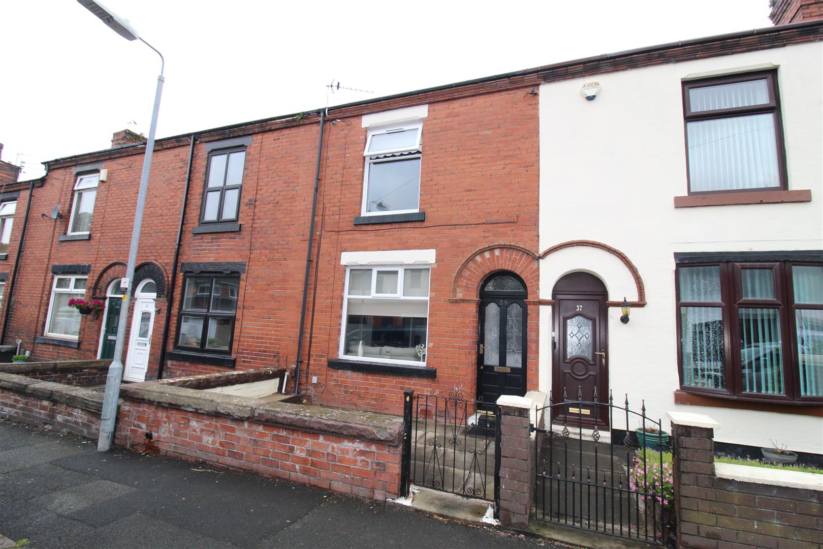 Oxford Road, Lostock, Bolton, BL6,  4AY