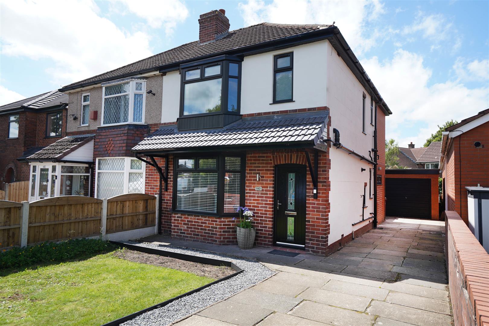 Leigh Road, Westhoughton, Bolton, BL5,  2LE