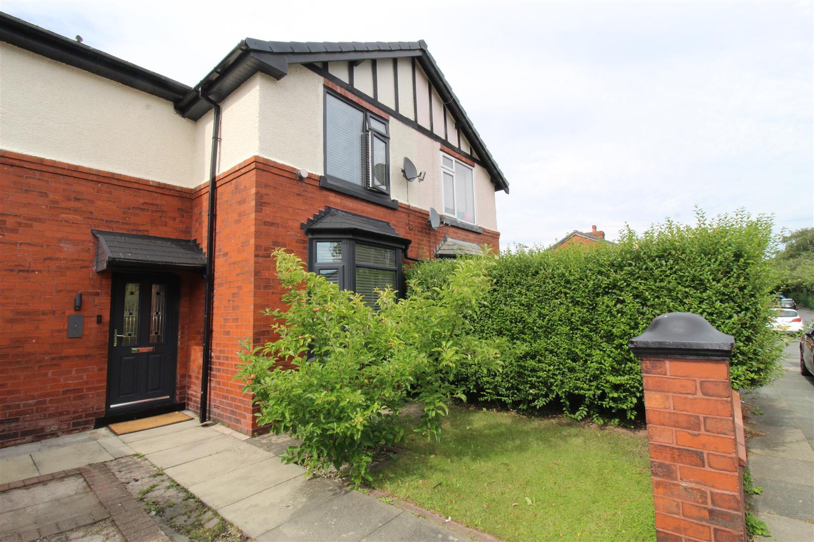 The Avenue, Westhoughton, Bolton, BL5,  3TB