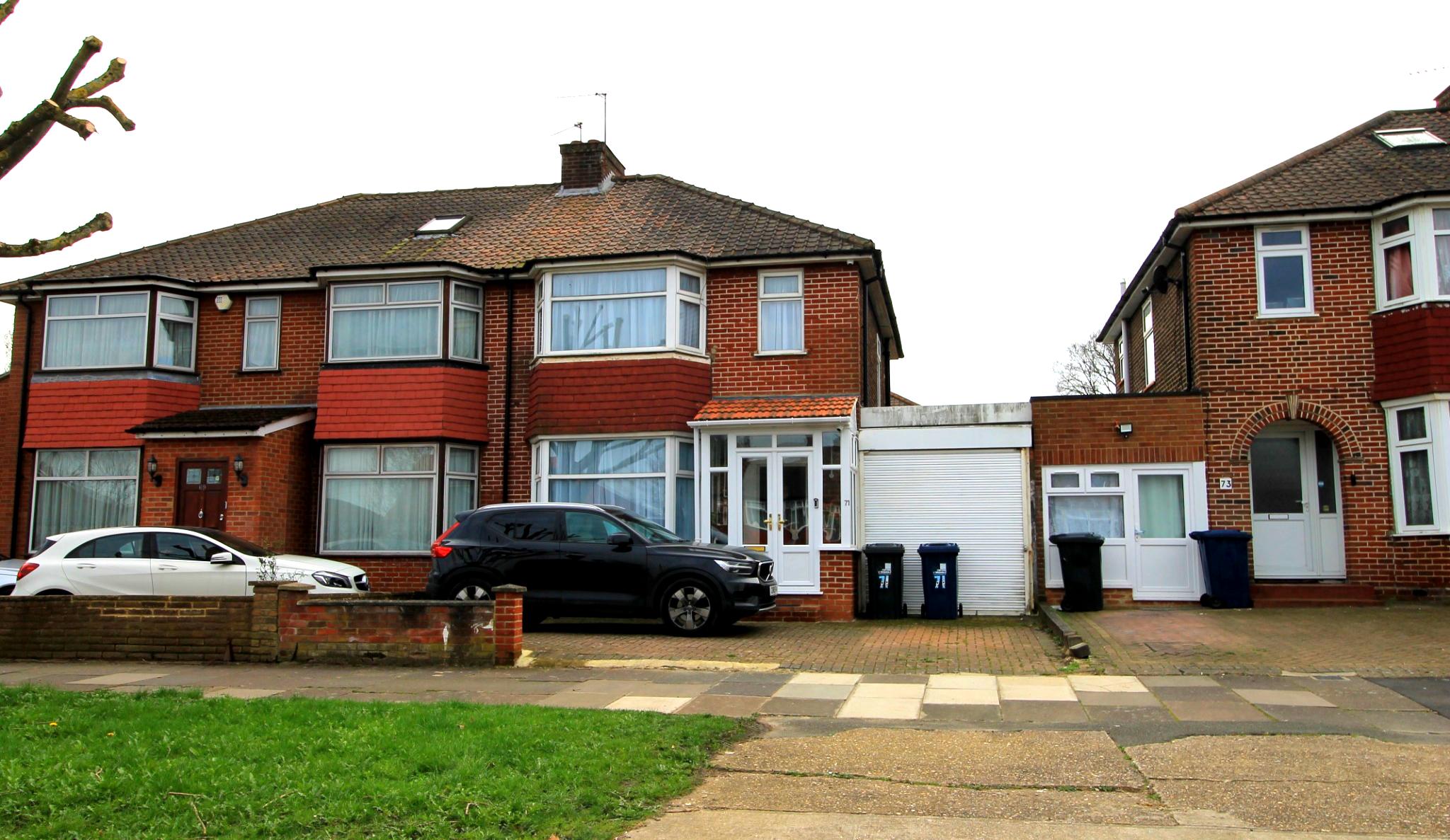 Whitton Avenue East, Greenford, UB6
