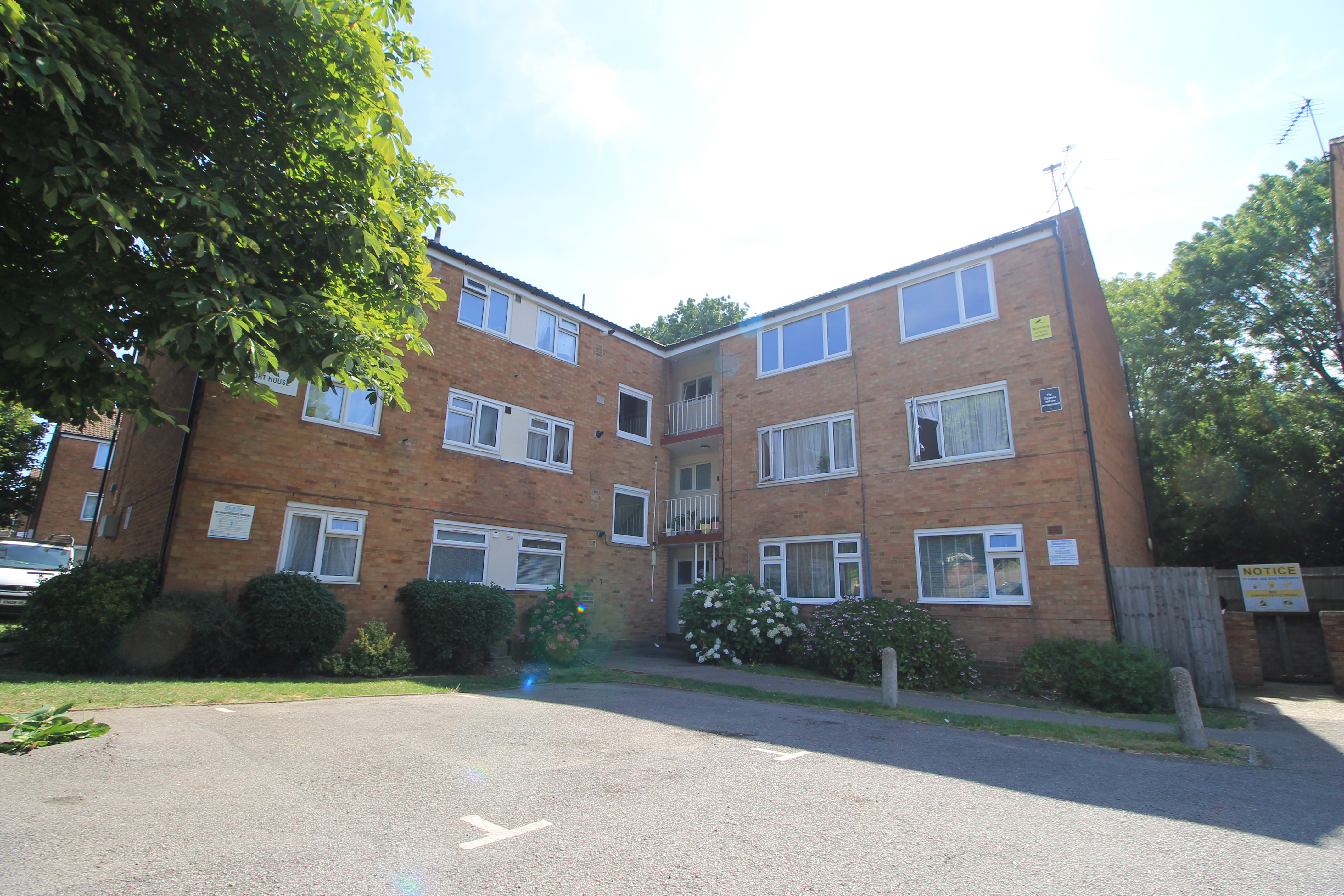 The Farmlands, Northolt, UB5