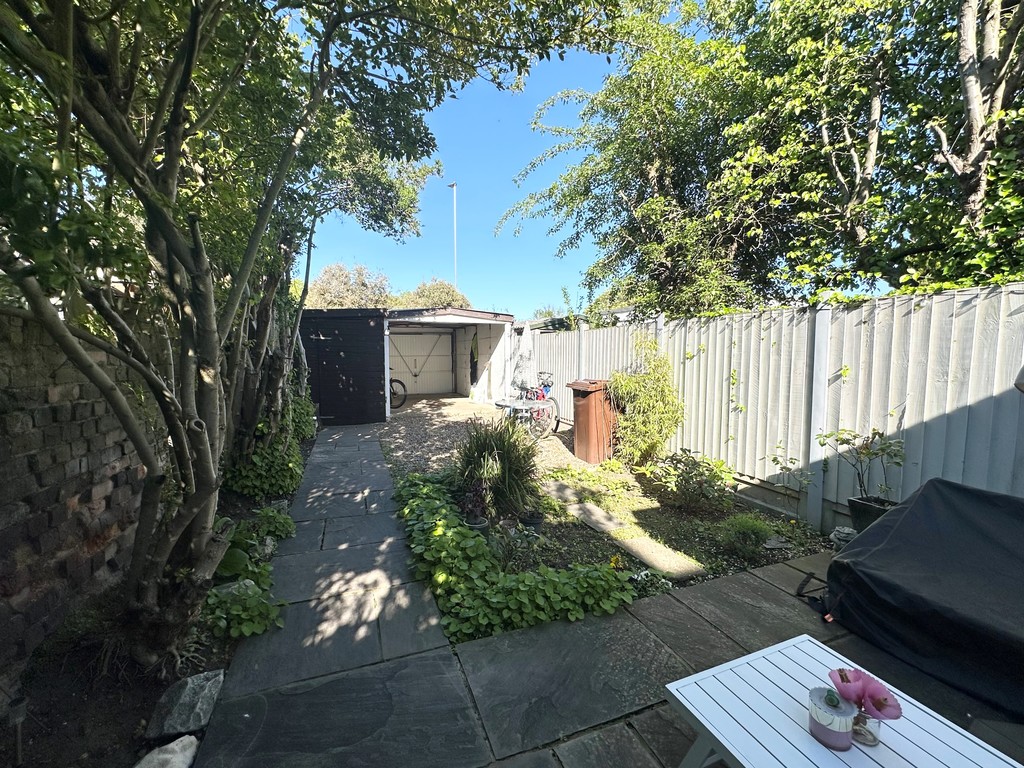 Baddow Road, Chelmsford, CM2