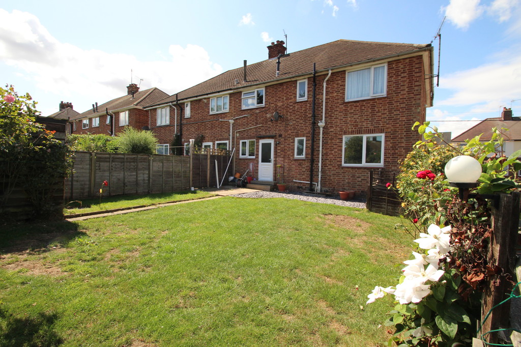 Property in Kent Gardens, Braintree, CM7