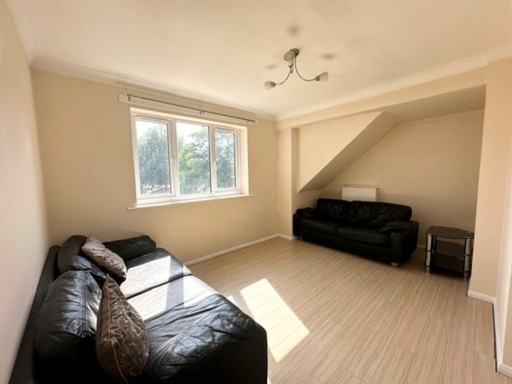 Brooklands Walk, Chelmsford, CM2