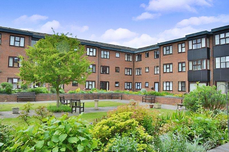 Property in Lincoln Gate, Lincoln Road, Peterborough, Northamptonshire